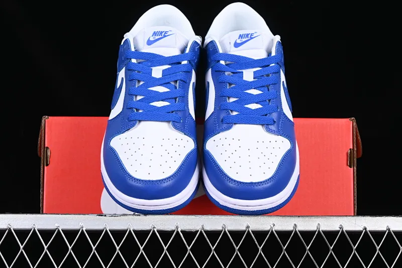 All Categories Nk SB Dunk Series Nk SB Dunk Low Low-top Sneakers Nk SB Dunk Low Pro "Kentucky" White and Blue University of Kentucky SB Smashing Backboard Fashion Casual Sneakers CU1726-100